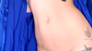 Amateur Blonde Teen Plays Solo with Toy Webcam Porn