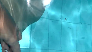 I Had an Orgasm in the Outdoor Pool
