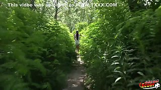 Anissa Jolie - Curvy Big Natural Bouncing Boobs Girl Talk To Beach Casting Fuck