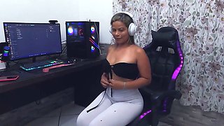 Wow, that Brazilian mummy has a large whole rump - XXX!