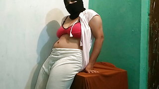 Hijab girl table sex by hindi