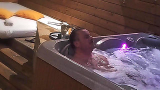 Hot Free Sex with Chubby MILF Dada Deville