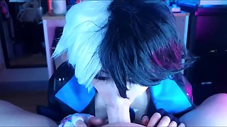 Cosplayer teen shows her roomie a new costume POV