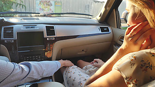 Hot fuck in the car and cum in mouth