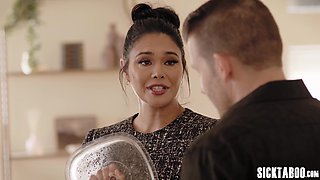 Submissive Dana Vespoli gets humped
