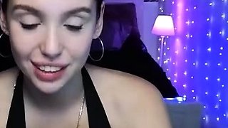 Close up amateur masturbating solo