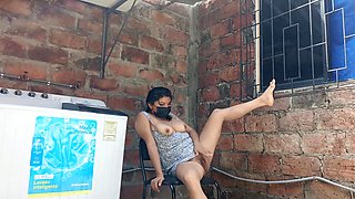 Verified Amateurs And Mi Vecina In My Slutty Neighbor In The Yard Showing Her Pussy - Under Her Dress