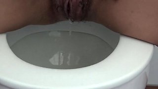 Hairy Mature Stepmom Pissing From Hairy Pussy Full Of Cum After Creampie