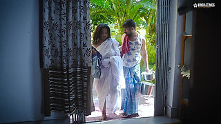 Desi Indian Milk Man Fucks Bhabhi Ji After Seeing Her Huge Milky Boobs