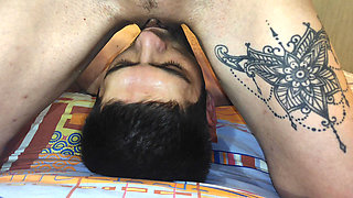 MY WIFE SITS ON HER FACE AND PEES IN MY MOUTH!! SQUIRT IN THE MOUTH! TYACHET!