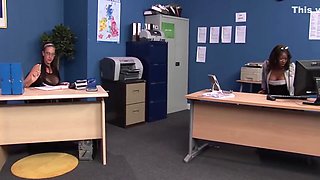 Horny Office Workers Watches Get Spit Roasted By Cock During 4 Way With Jasmine Webb And Emma Butt