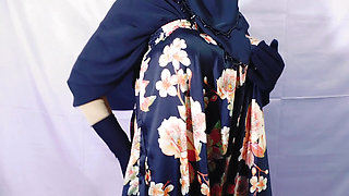 Muslim Hijabi Beautiful Housewife Fucking with Neighbor - With Clear Hindi Audio