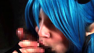 Amateur asian plays with hairy pussy