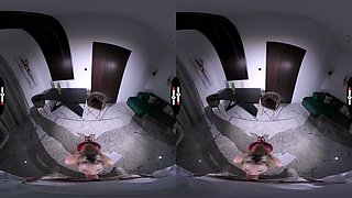 Virtual Reality In Blond Girl Is Sucking Hard