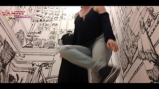 Amazing Masturbation in Fitting Room