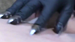Tickling Slave with Sharp Claws