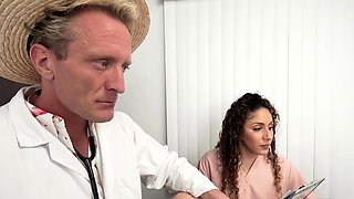 Tommy King wants to get pregnant and the sperm clinic is