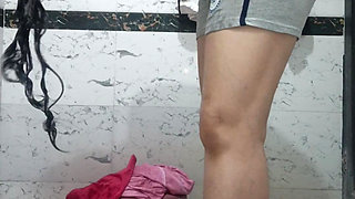 Priya Bhabi Full Open Body Hot Exercise in Bathroom