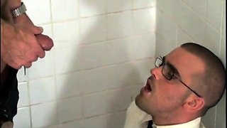 Twink Facial and Piss Shower