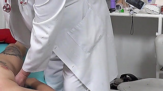 Juicy Pussy of a Sexy MILF Exposed