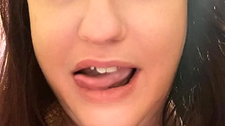 Your Destiny Story: Consumed: a Giantess Indulgence