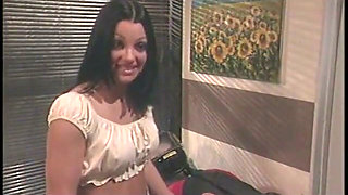 Belladonna spreads her legs wide and gets her twat eaten by her doctor