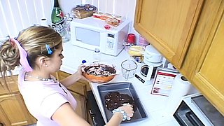 Teen topanga solo in kitchen