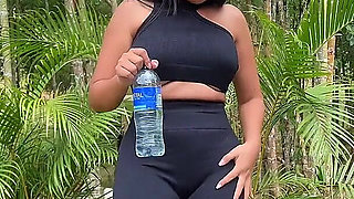 I Squirt in the Middle of Nature