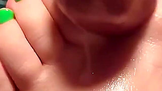 Close up Footjob Sexy Toes Cumshot