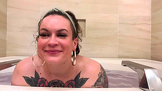 Tattooed PAWG Plays in the Tub and Vapes