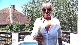Dirtymilftina Fuck Me in the Pool