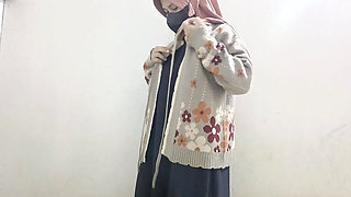 Viral! Hijab Teacher Big Breasts Colmek Using Cucumber