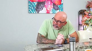 Busty platinum-blonde gets xxx fellatio from man