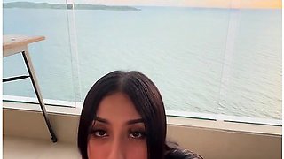 Tetas Grandes In Hot Stepsister On The Beach Makes Vacation Worthwhile. Pinup