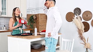 Amalia Davis Breaking Pasta And Family Rules - OnlyTarts