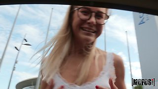 Perverted bimbo exciting X-rated movie