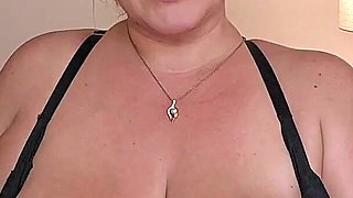 Sexy Stepmmomy Is Disgusted by Your Small Loser Dicklet