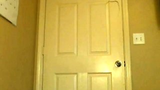 Ebony Webcam Girl Shows Off Her Big Ass