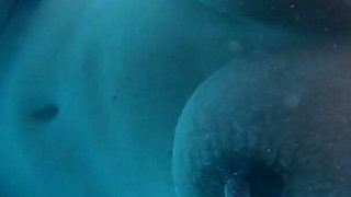 Fucking in the pool. Underwater view