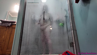 Sexy BBW Amanda Teasing in the Shower