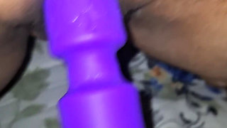 Bhabhi Get Massage in Pussy