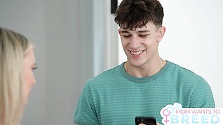 Striking GiGi Dior and Parker Ambrose's blowjob movie