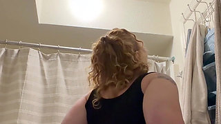Bouncing My Ass in These Jeans