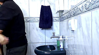 Step-niece Alone in the Bathroom and Rubbing Himself Dryhump Against Her.
