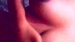 Sexy desi gf boobs show