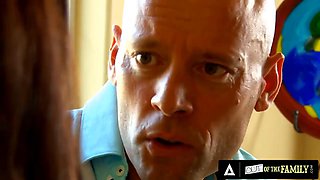 Cute Teen Kianna Bradley Rides Stepdad Luzbel Bugatti In Taboo Family Fuck Then Caught By Mil