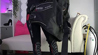 Annika Bonds Underwater Fetish with Wetsuit Vest and Scuba Tank Toy