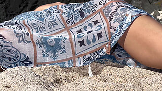 Caught Girl While She Fingering Her Pussy on the Beach