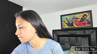 Skinny Small-Tits Latina Piercing Webcam Solo