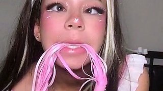Solo Amateur Webcam Teen Masturbation